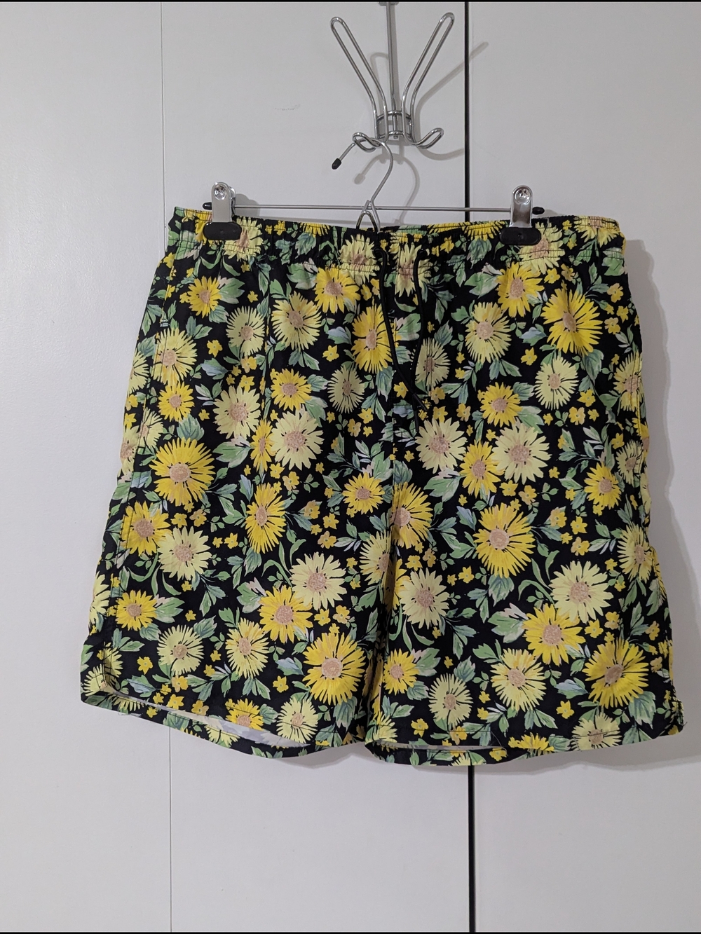 Men’s Floral Drawstring Shorts - Black & Yellow